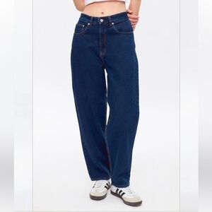 Kotn unisex antifit dark wash denim jeans